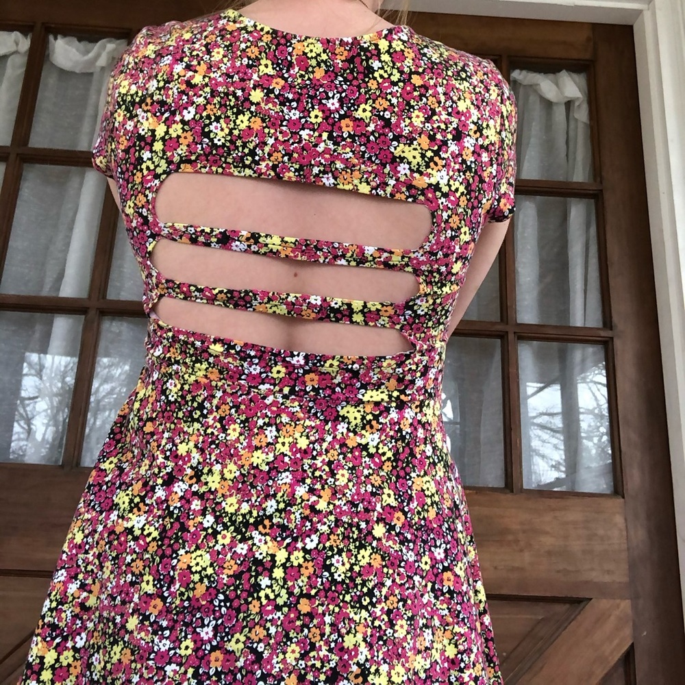 Flowered Dress | cute hand altered back!